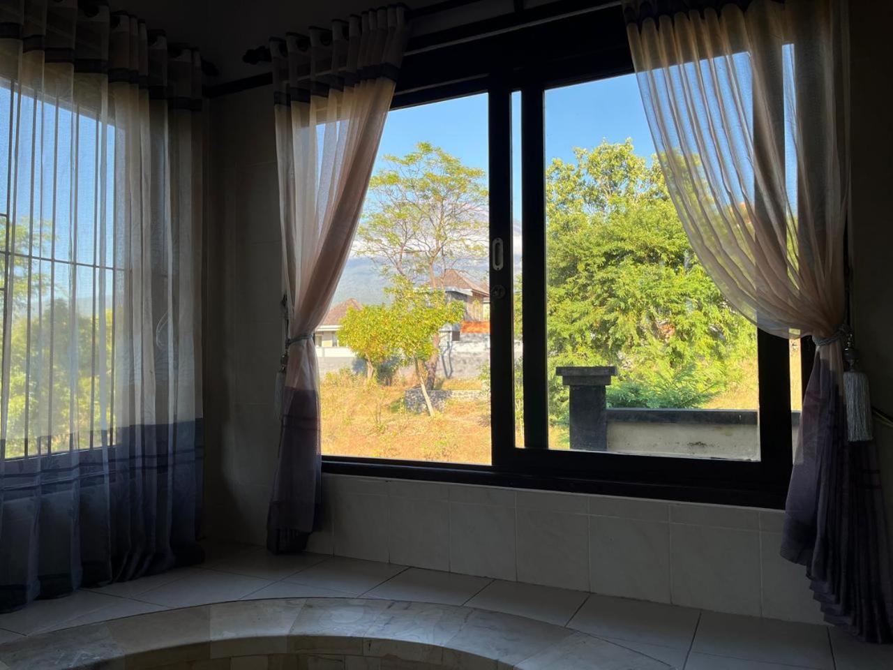 Villa Omah Semar Туламбен Экстерьер фото